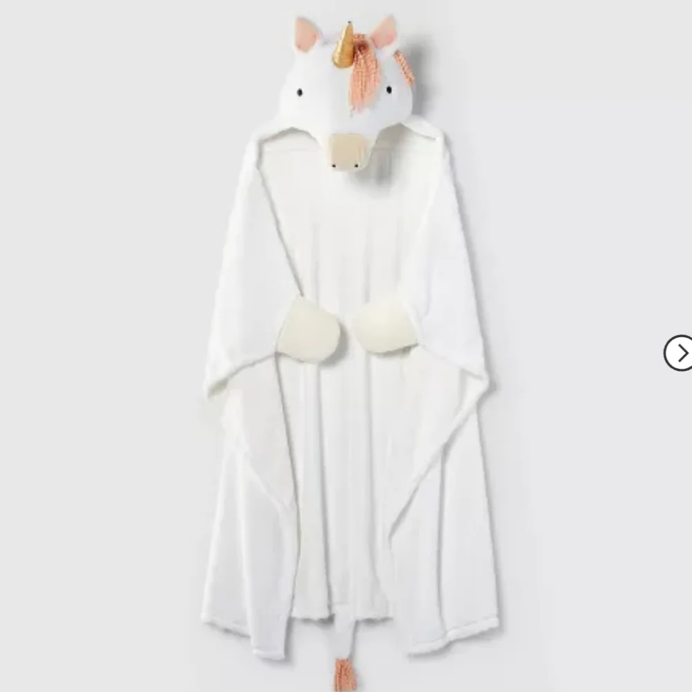 Pillowfort Kids Unicorn Hooded Blanket - Picture 2 of 8